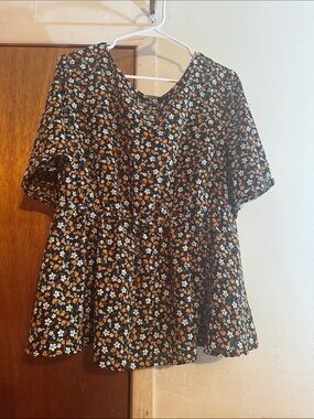BloomChic Black Floral Peplum Top with Orange & White Flowers